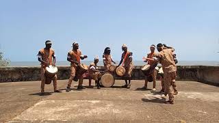 Les Percussions de Kouroussa [upl. by Salina]