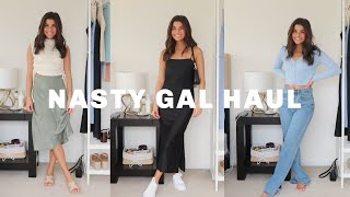 NASTY GAL SPRING OUTFITS  Viviane Audi [upl. by Wardieu79]