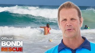 Bondi Lifeguard Singlets Rescues A Patient With A Tube [upl. by Nemzaj]